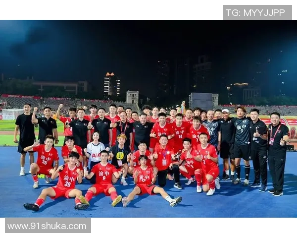 重庆篮球队配合变革引发热议球迷期待新战术带来胜利契机